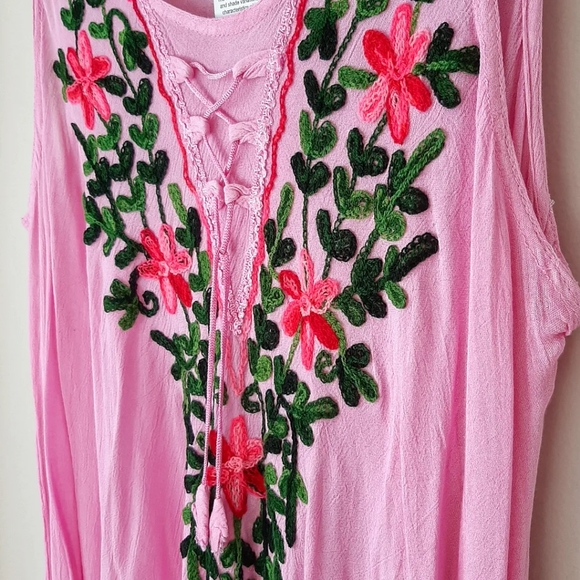 Handmade Embroidered Dress With Florals - Picture 5 of 7